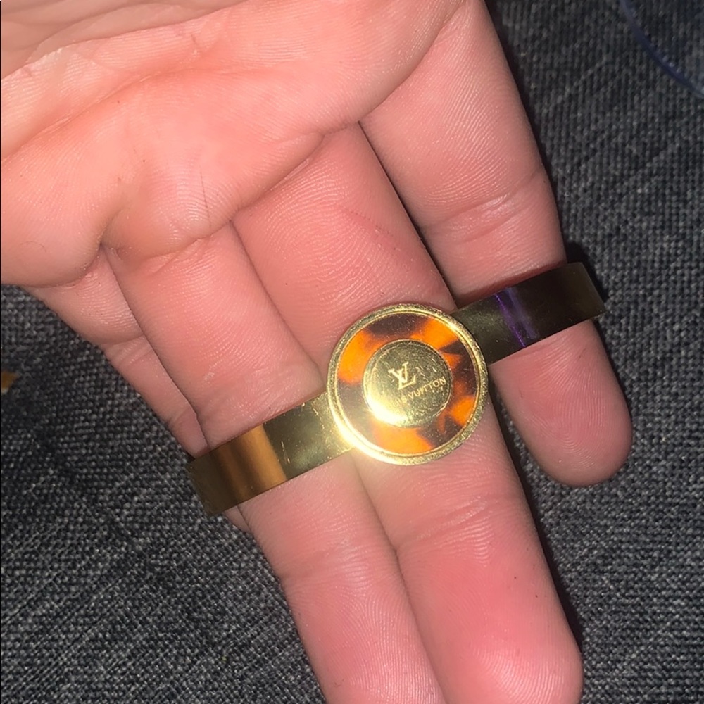 Louis Vuitton wrist clasp